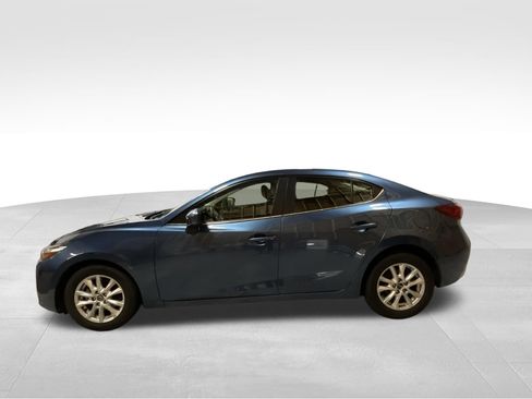 Used 2017 MAZDA MAZDA3 Sport w/ Preferred Equipment Package FWD image 8
