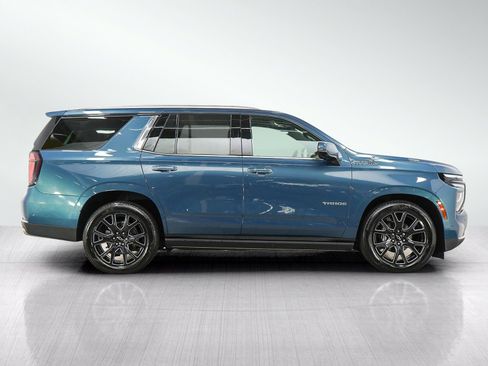 Used 2025 Chevrolet Tahoe High Country AWD/4WD image 6