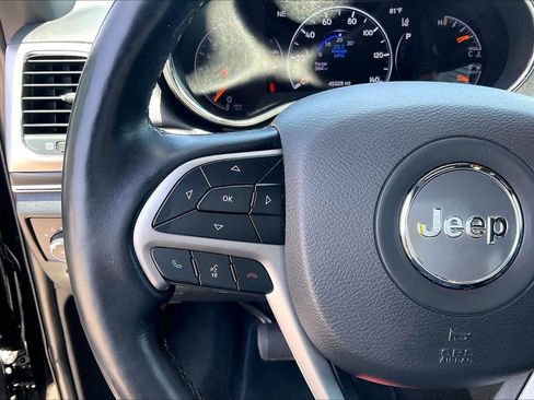 Used 2022 Jeep Grand Cherokee Limited w/ Tech Group RWD image 24