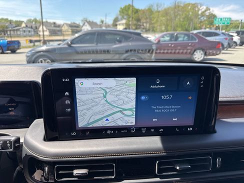 Used 2025 Lincoln Aviator Black Label w/ Jet Appearance Package image 24