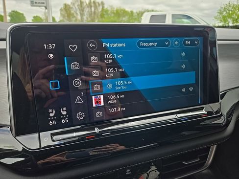 Used 2024 Volkswagen Atlas Cross Sport SE AWD/4WD image 52