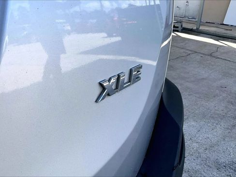 Used 2013 Toyota RAV4 XLE FWD image 21