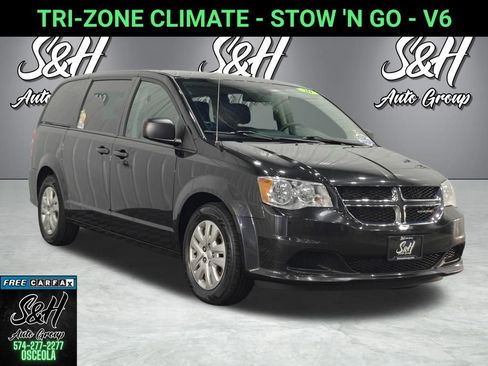 Used 2020 Dodge Grand Caravan SE FWD image 1