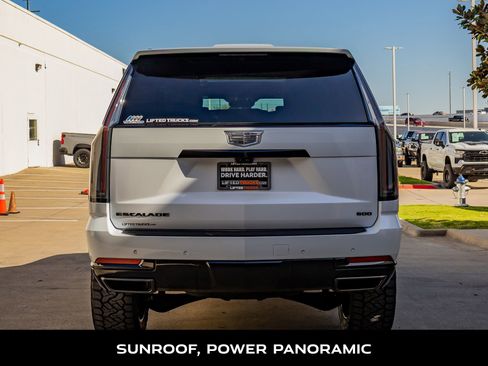 Used 2026 Cadillac Escalade Platinum Sport w/ LPO, ONYX Package image 8