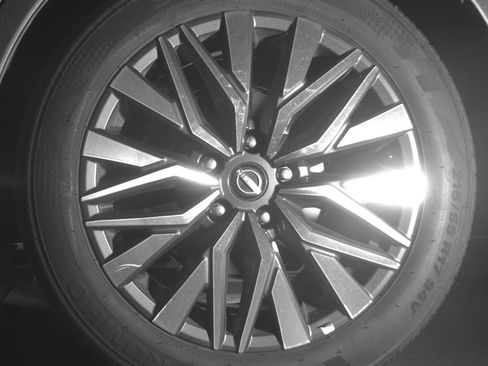 Used 2025 Nissan Altima 2.5 SV FWD image 14