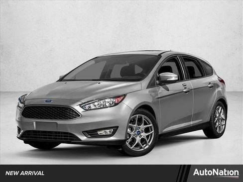 Used 2018 Ford Focus SE FWD image 1