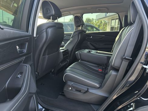 Used 2022 Acura MDX SH-AWD w/ Advance Package image 11