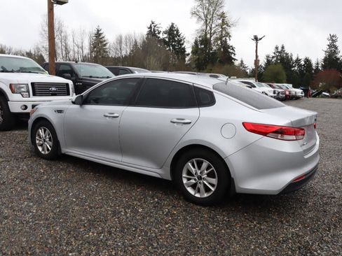 Used 2016 Kia Optima LX image 3