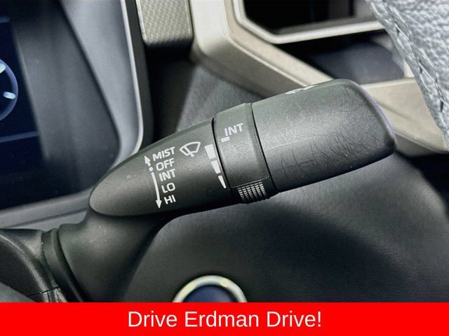 Used 2024 Toyota Tundra Limited AWD/4WD image 16