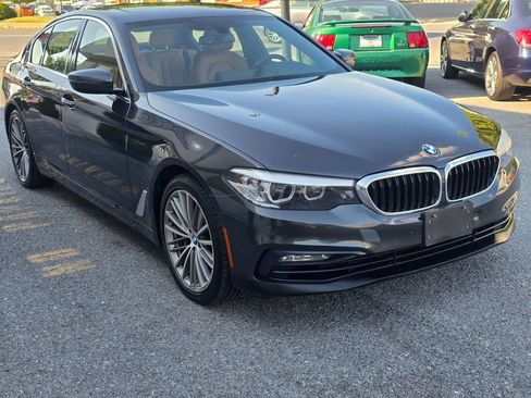 Used 2017 BMW 530i xDrive AWD/4WD image 3