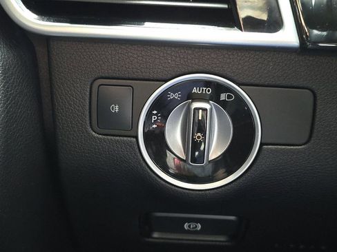 Used 2017 Mercedes-Benz GLE 350 4MATIC image 32