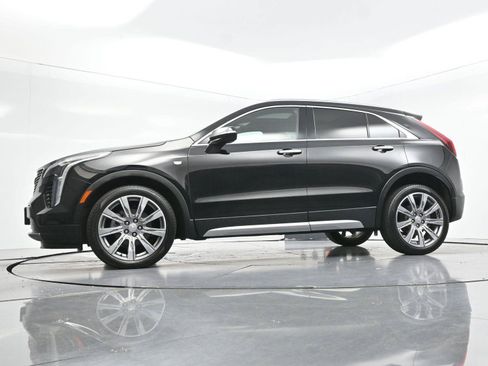 Certified 2022 Cadillac XT4 Premium Luxury w/ Enhanced Visibility Package AWD/4WD image 47