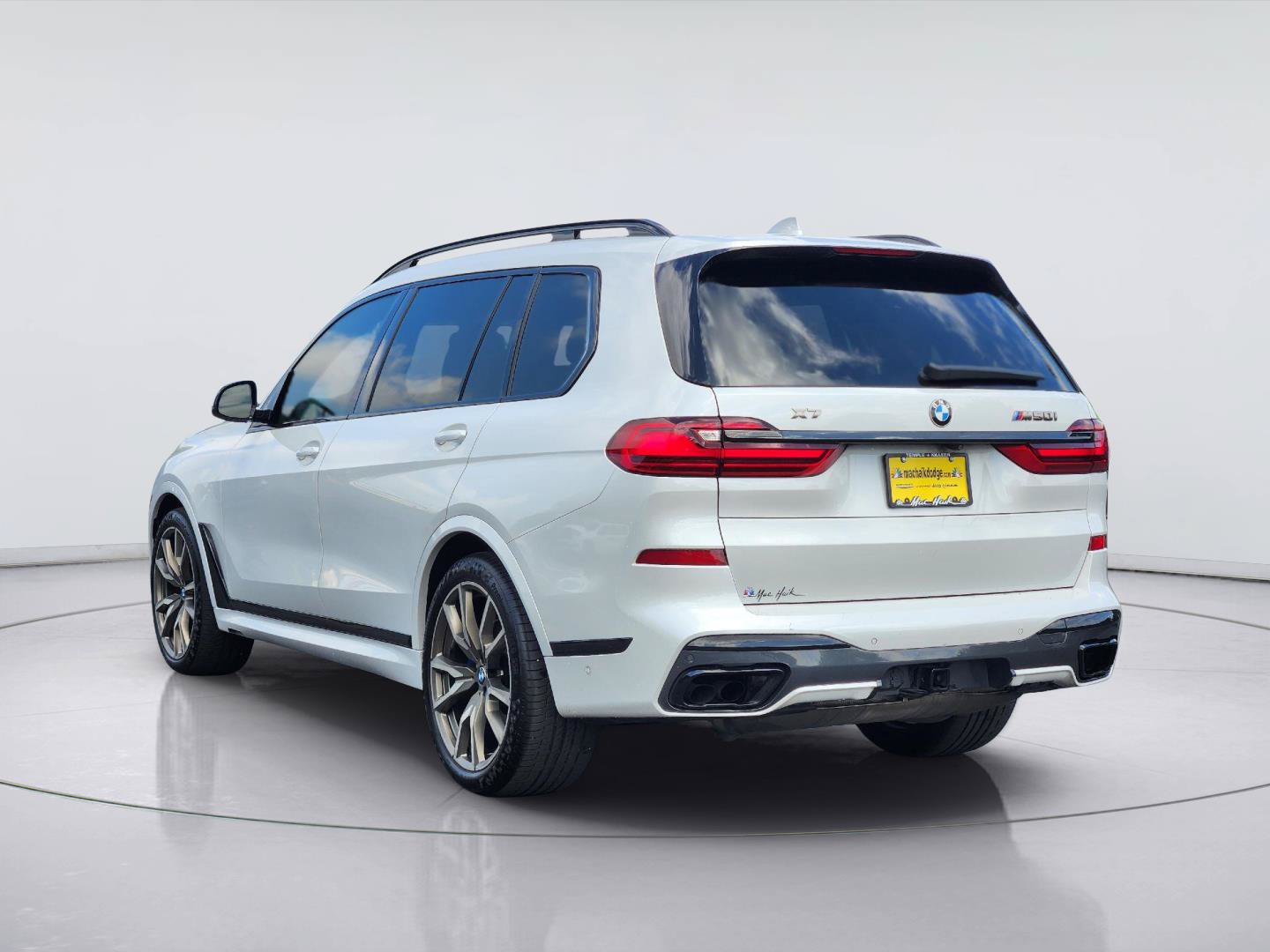 Used 2022 BMW X7 M50i w/ Executive Package AWD/4WD image 7