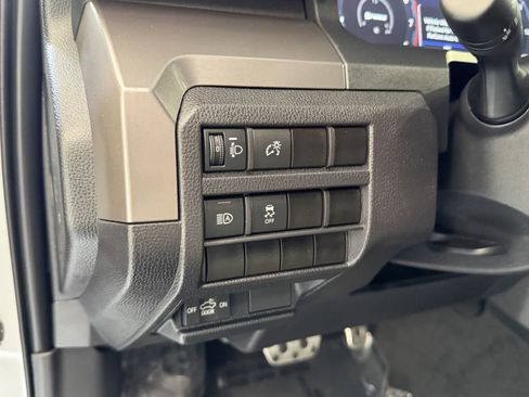 Used 2024 Toyota Tacoma TRD Sport AWD/4WD image 15