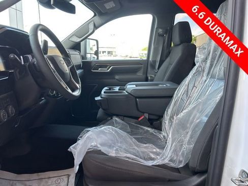 New 2026 Chevrolet Silverado 3500 LT w/ Convenience Package AWD/4WD image 16