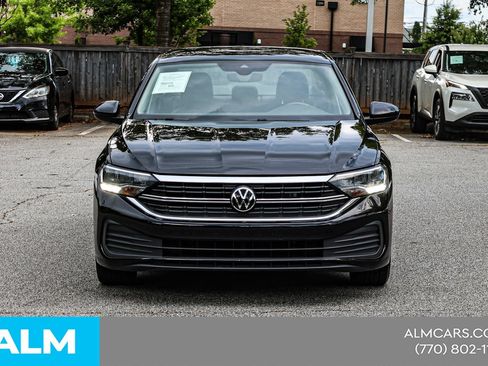 Used 2024 Volkswagen Jetta SE FWD image 11