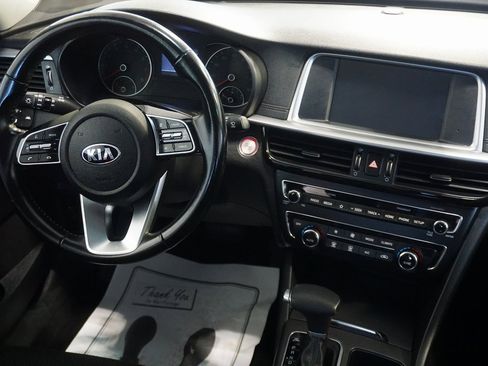 Used 2019 Kia Optima S image 29