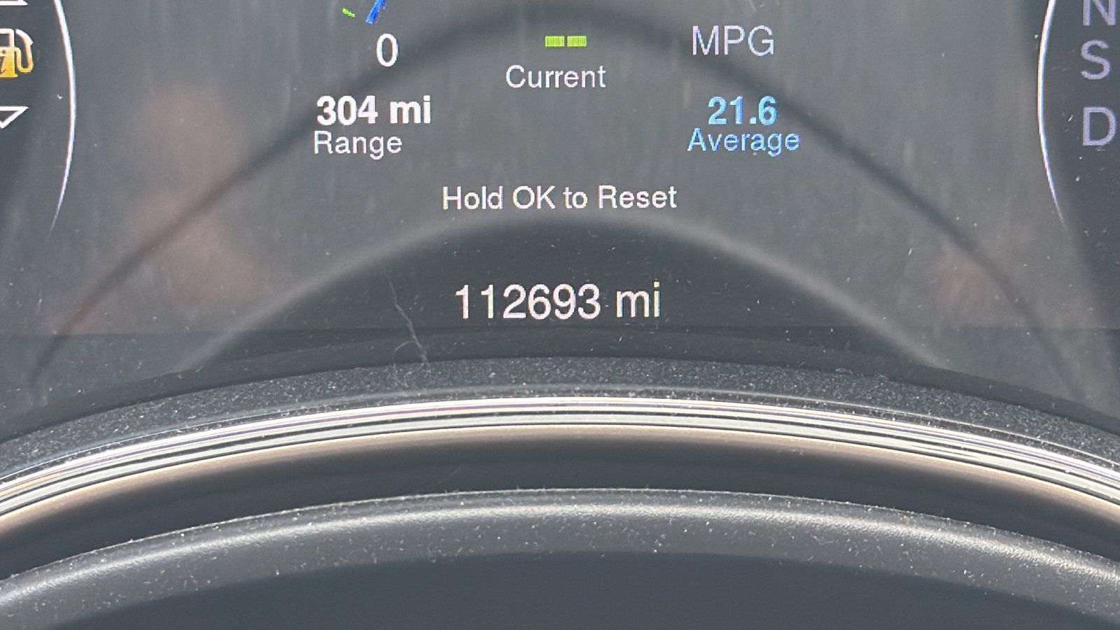 Used 2014 Jeep Grand Cherokee Overland w/ Advanced Technology Group RWD image 31