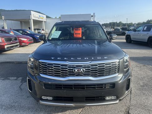 Used 2020 Kia Telluride SX w/ Towing Package FWD image 10