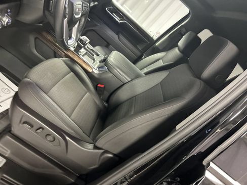 Used 2024 GMC Sierra 1500 Elevation w/ Preferred Package AWD/4WD image 12