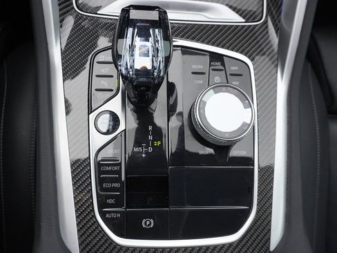 Used 2022 BMW X6 M50i w/ Executive Package image 74