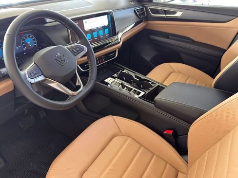 New 2026 Volkswagen Atlas Cross Sport SEL AWD/4WD image 12