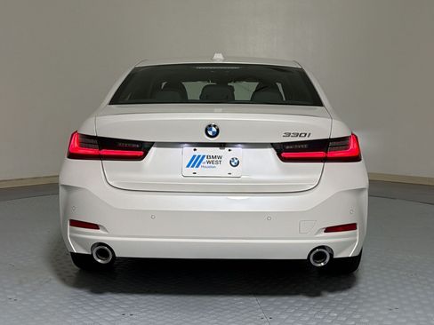 Used 2026 BMW 330i Sedan RWD image 8
