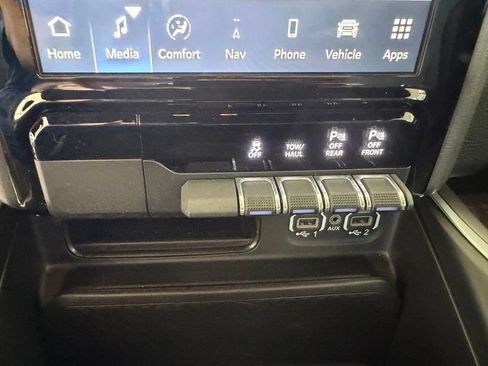 Used 2023 RAM 1500 Big Horn RWD image 46