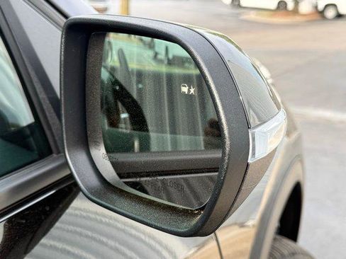 New 2026 Chevrolet Traverse LT image 5