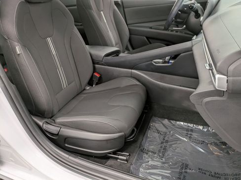 Certified 2021 Hyundai Elantra SEL w/ Convenience + Premium Package FWD image 28