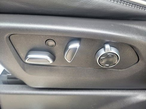 Used 2025 GMC Sierra 2500 AT4X AWD/4WD image 19