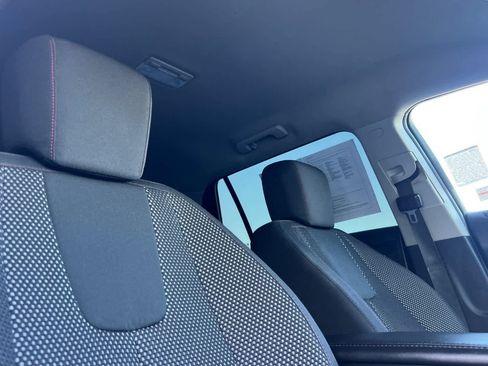 Used 2016 GMC Terrain SLE image 17