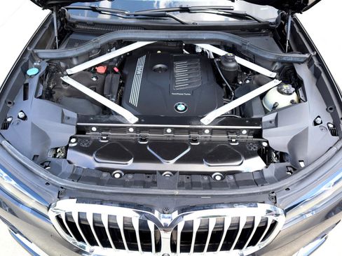 Used 2019 BMW X7 xDrive40i w/ Premium Package image 12