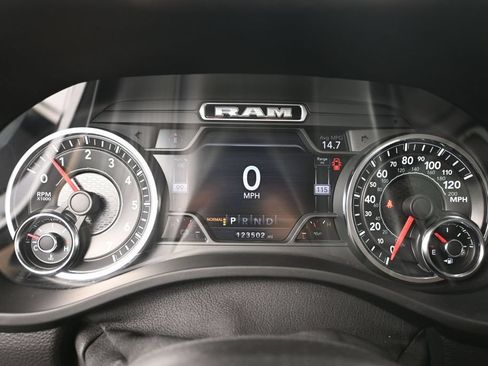 Used 2021 RAM 1500 Laramie AWD/4WD image 33