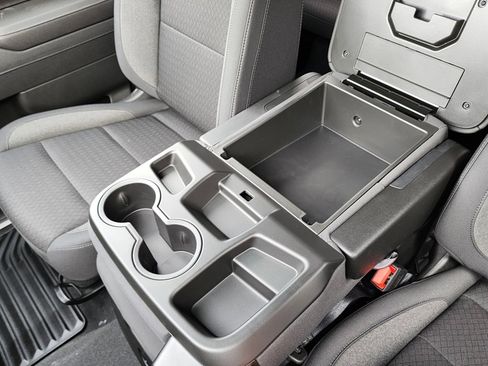 New 2026 GMC Sierra 1500 Elevation image 32