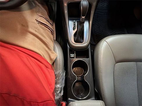 Certified 2014 Buick Verano image 20