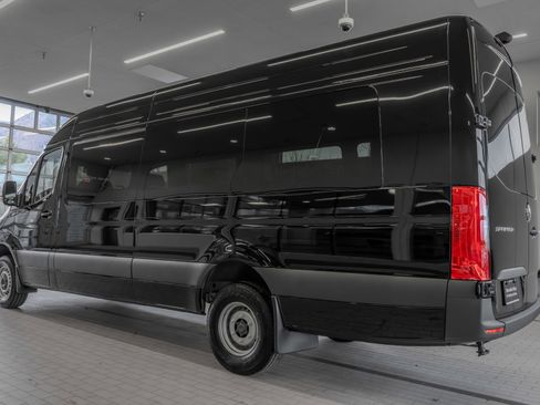 New 2025 Mercedes-Benz Sprinter 3500 image 12