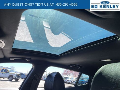 Used 2023 Kia Stinger GT-Line w/ Sun & Sound Package image 6