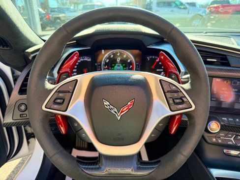 Used 2016 Chevrolet Corvette Z06 w/ 3LZ Preferred Equipment Group RWD image 31