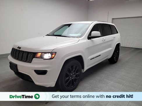 Used 2018 Jeep Grand Cherokee Altitude image 1