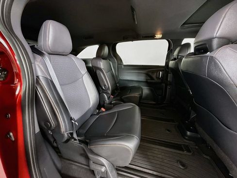 Certified 2021 Toyota Sienna XSE w/ XSE Plus Package FWD image 32