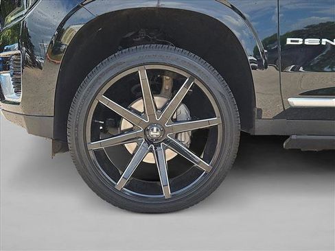 Used 2024 GMC Yukon Denali AWD/4WD image 22
