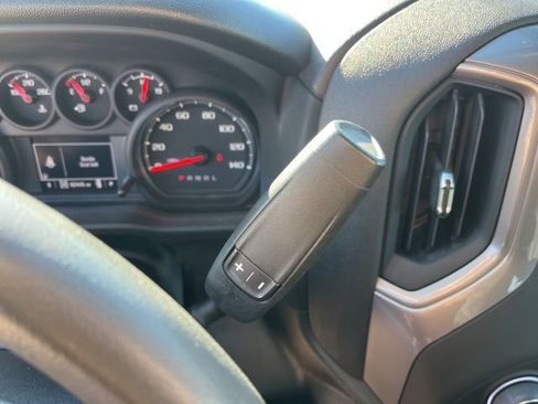 Used 2022 Chevrolet Silverado 1500 Custom image 25