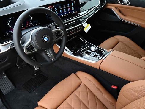 New 2026 BMW X5 xDrive40i w/ Executive Package image 9