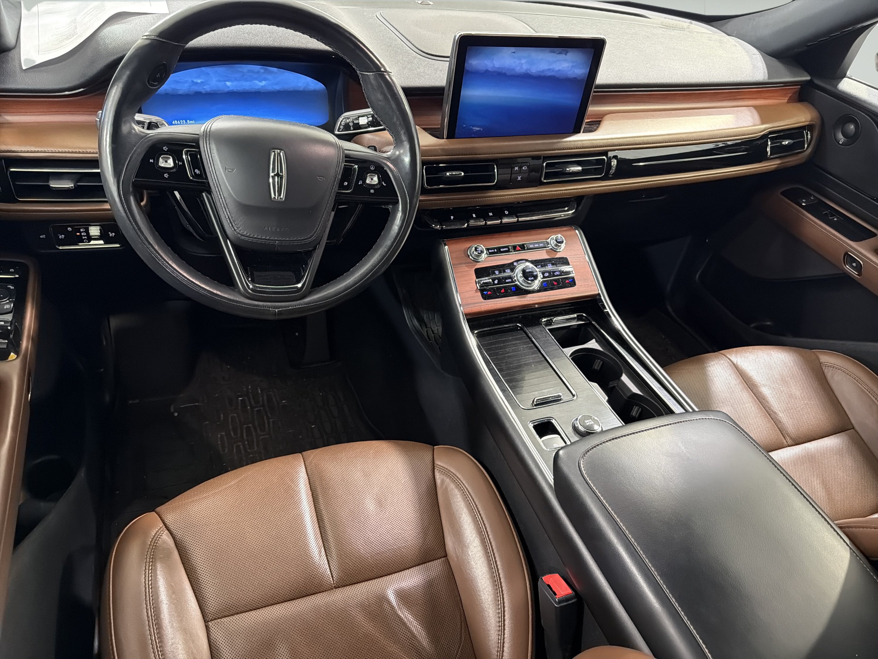 Used 2022 Lincoln Aviator Reserve w/ Equipment Group 201A RWD image 14