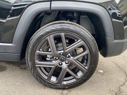 New 2026 Jeep Compass Latitude w/ Sun and Sound Group image 17