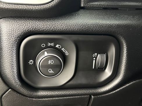 Used 2021 RAM 1500 Big Horn image 29