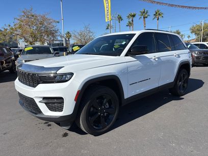 Used 2024 Jeep Grand Cherokee Altitude