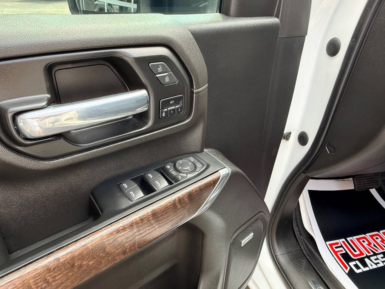 Used 2023 GMC Sierra 2500 Denali w/ Denali Ultimate Package AWD/4WD image 17