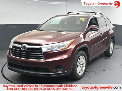 Used 2015 Toyota Highlander LE image 1